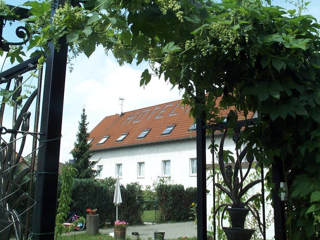 Hotel-Pension Lydia Berlín Exterior foto